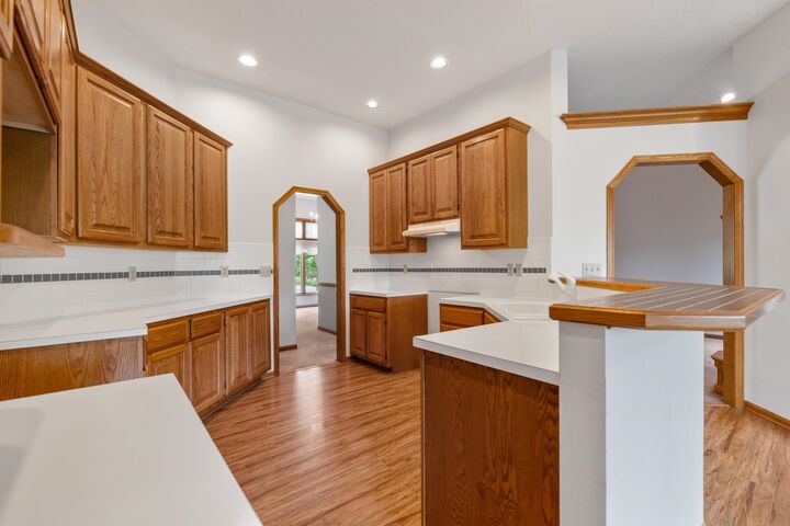 Property Photo:  920 S Stagecoach Ct  KS 67230 
