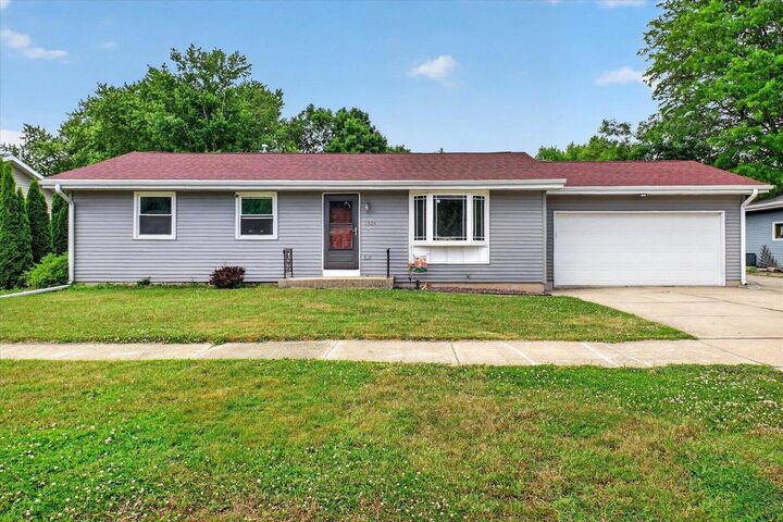 Property Photo:  1304 S Orchard Street  WI 53546 