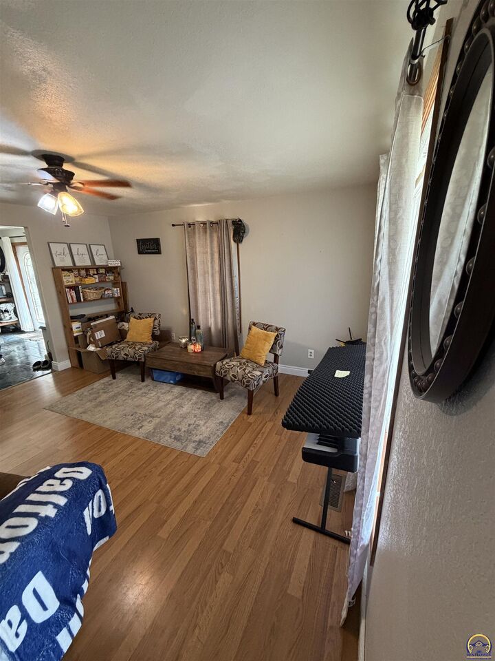Property Photo:  114 S Walnut St  KS 66864 