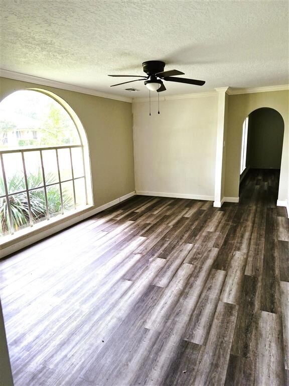 Property Photo:  1202 Taylor Street  LA 70663 