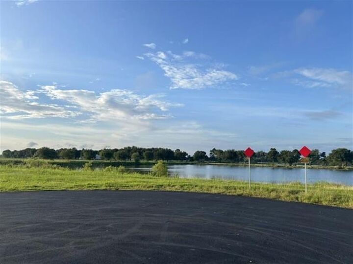 Property Photo: 5177 Silver Willow Court LA 70647