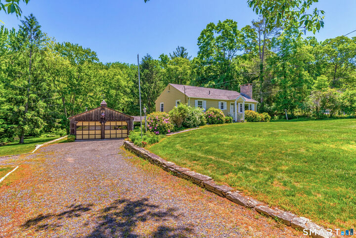 Property Photo:  116 Morris Hubbard Road  CT 06441 
