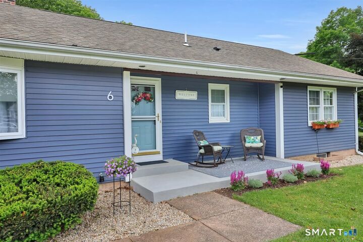 Property Photo:  6 Beechwood Circle  CT 06416 