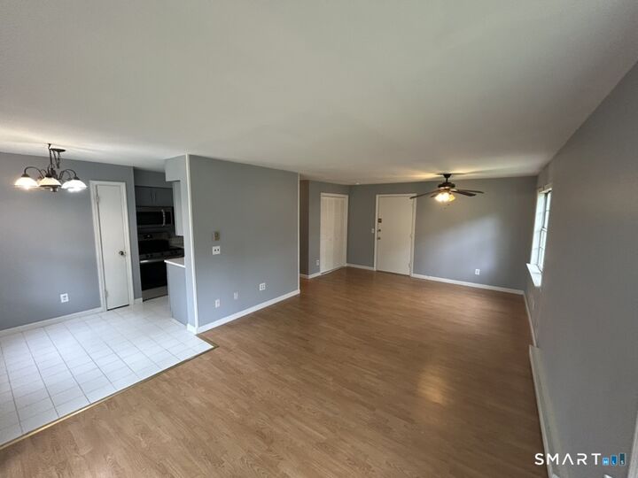 Property Photo: 5 Woodside Avenue E52 CT 06810