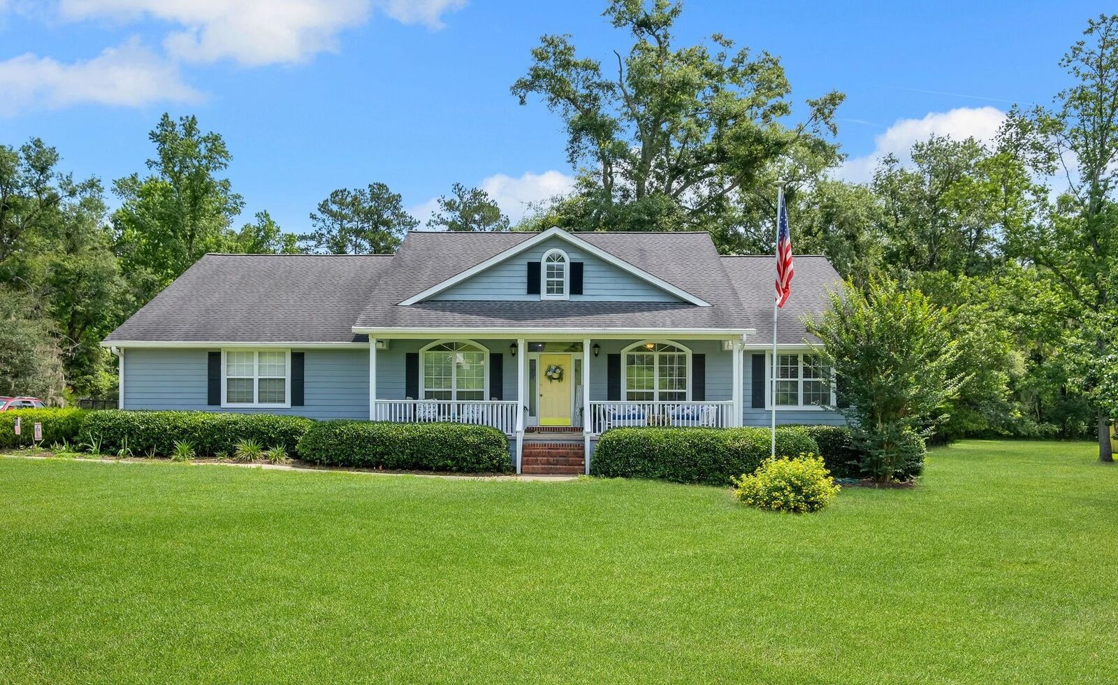 Property Photo:  10519 Casanova Drive  FL 32317 