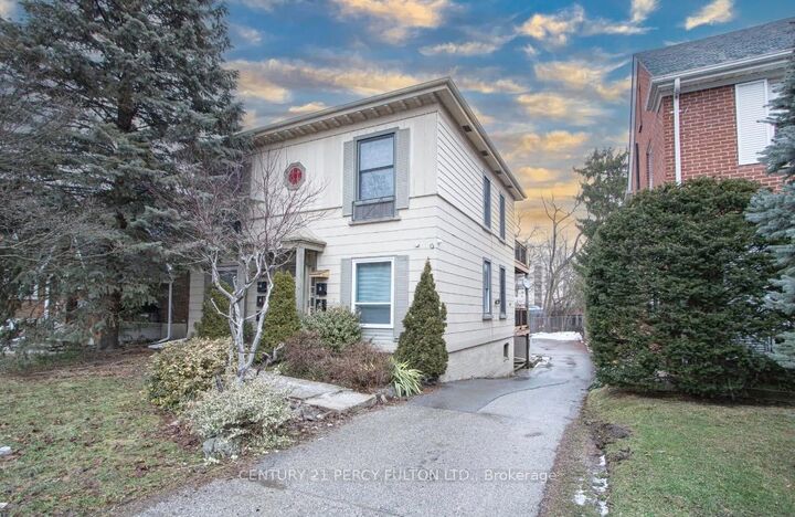 Property Photo:  140 Ridout Street S  ON N6C 3X6 
