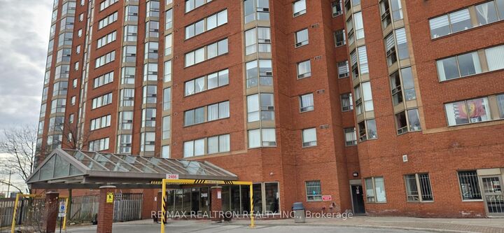 2466 Eglinton Avenue E 806 — photo 1