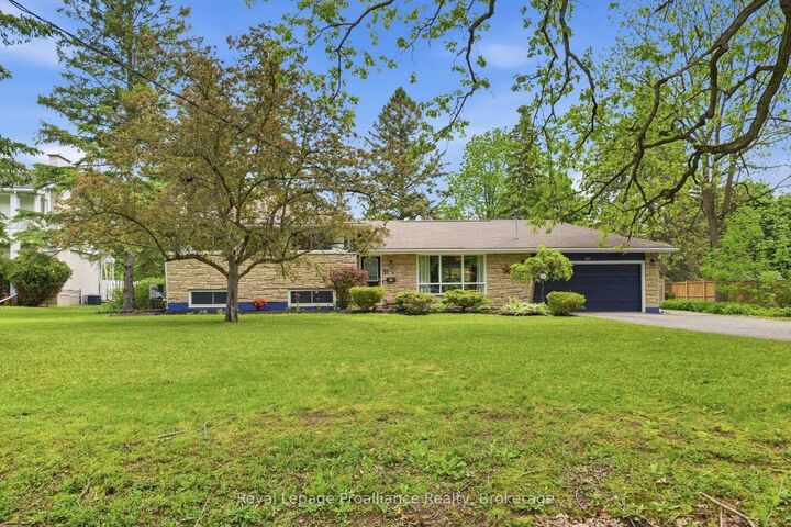Property Photo: 51 Selena Avenue ON K8P 4C5