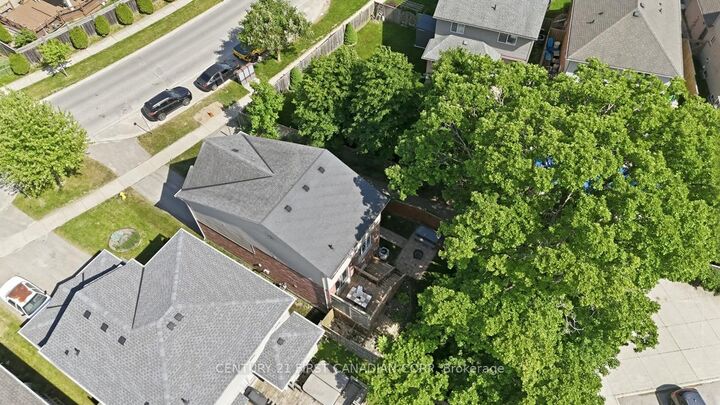 Property Photo: 1701 Stackhouse Avenue ON N5X 4H9