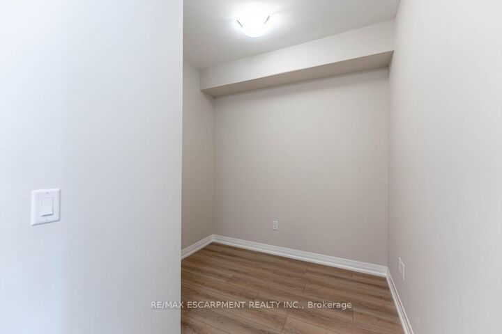 Property Photo: 120 Springvalley Crescent 104 ON L9C 0G2