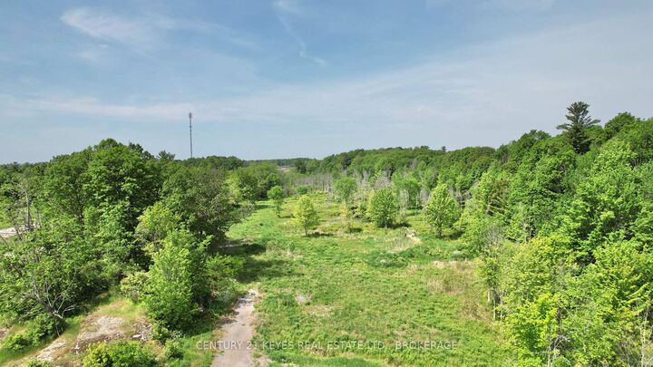 Property Photo: 8 Kyes Road ON K0E 1L0