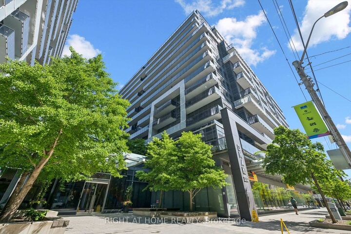 1030 King Street W 418 — photo 1