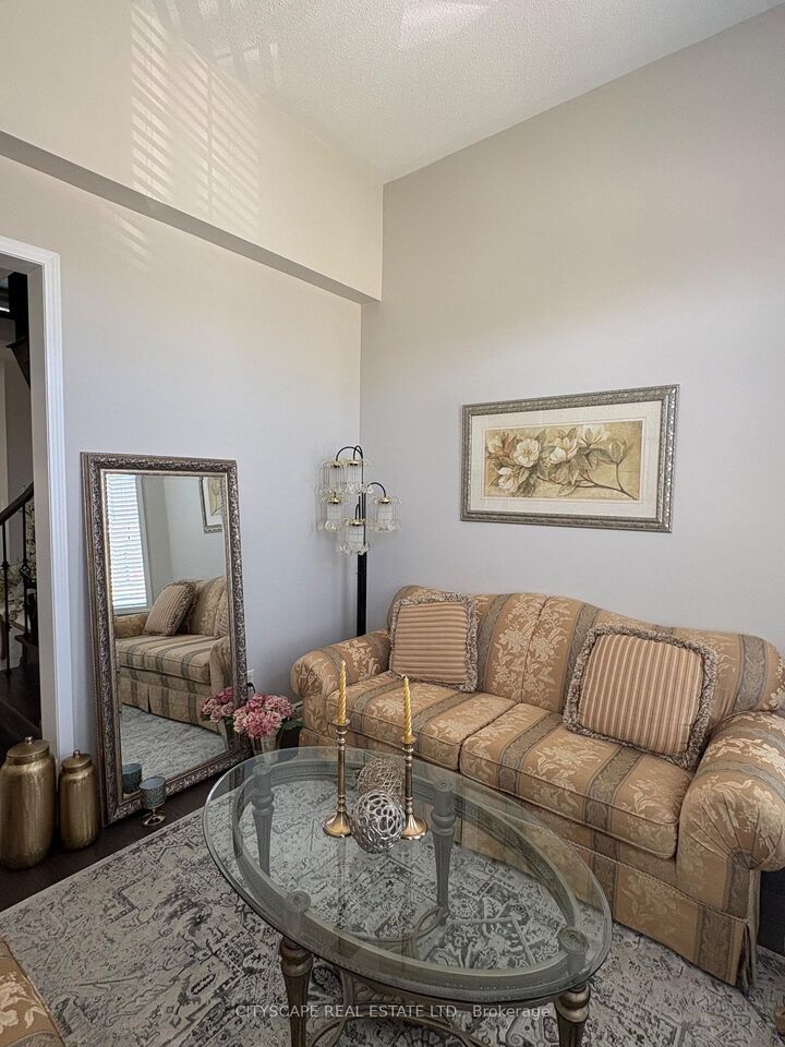 Property Photo: 879 Bennett Boulevard ON L9T 6X9