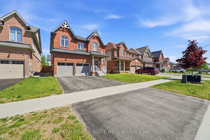 Property Photo: 144 Gold Park Gate ON L3W 0L9
