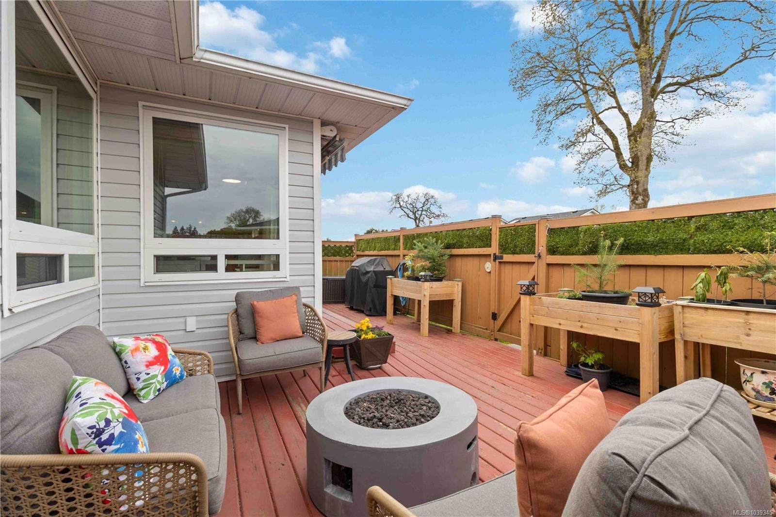 Property Photo:  4125 Interurban Rd #28  BC V8Z 4W8 