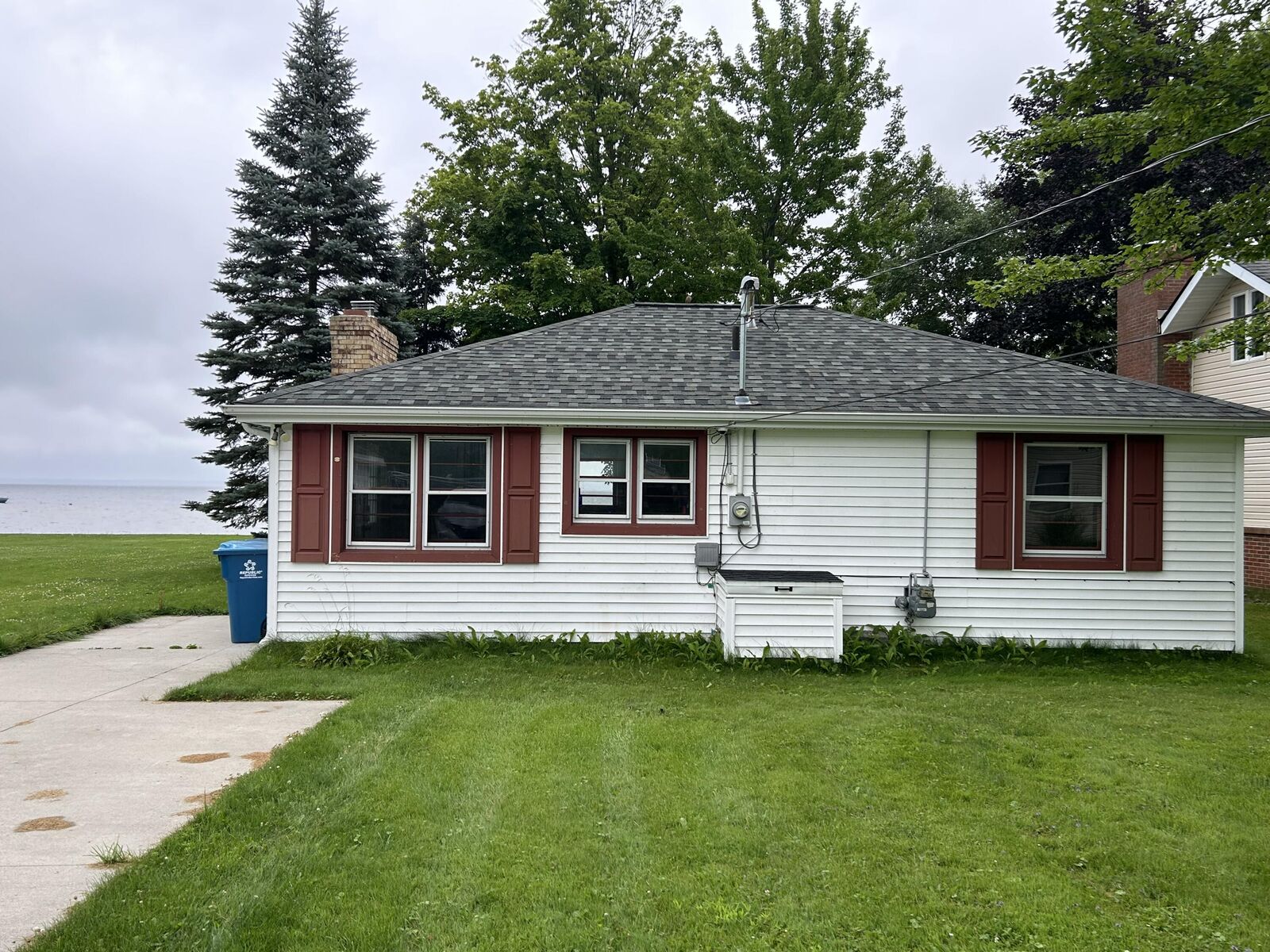 Property Photo:  8411 E Houghton Lake Drive  MI 48629 