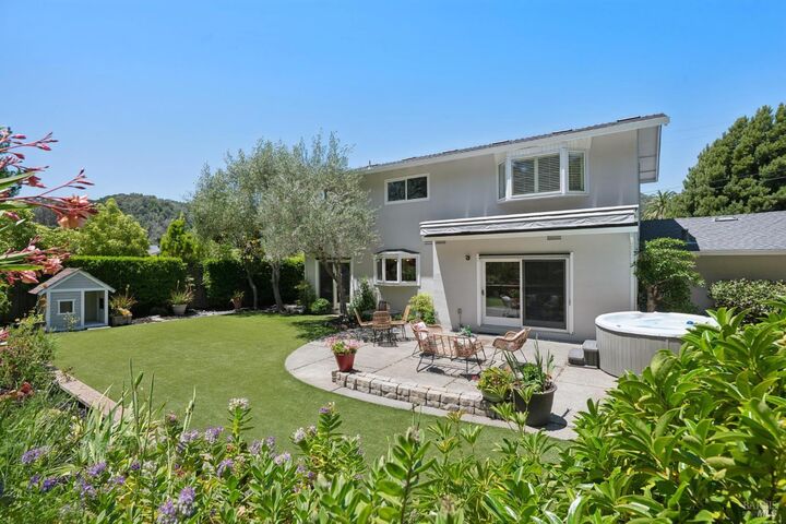 Property Photo: 28 Castlewood Drive CA 94901