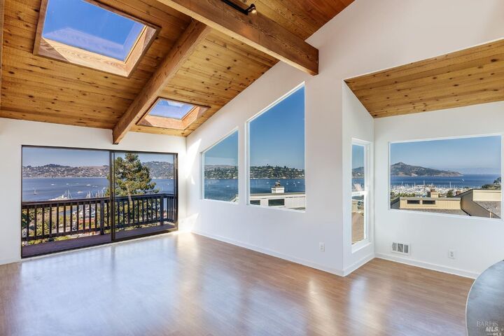 Property Photo:  198 Cazneau Avenue B  CA 94965 