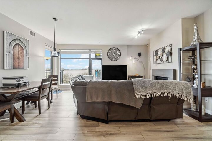 Property Photo: 14300 Riverport Way 201 BC V6W 0A4