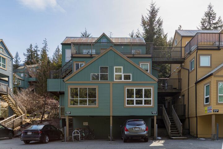 Property Photo: 2028 Innsbruck Drive 4 BC V8E 0B5