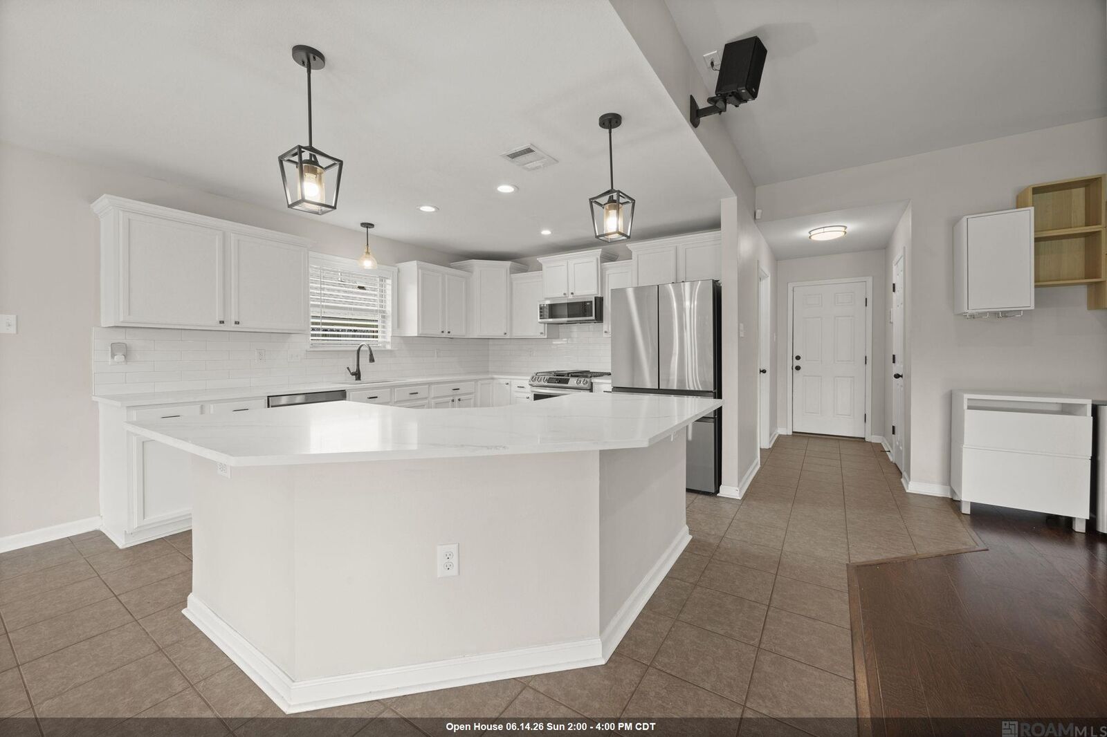 Property Photo:  14380 Summerset Dr  LA 70737 