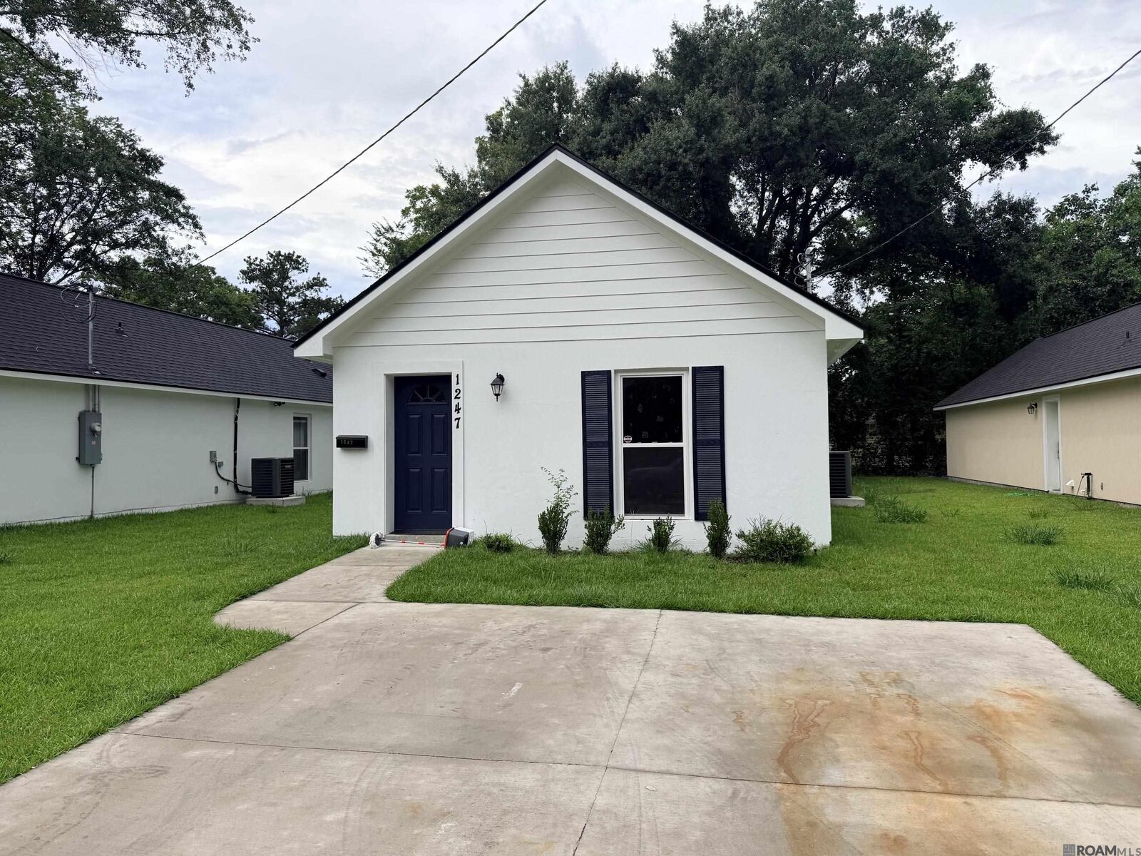 Property Photo: 10011 Avenue B LA 70807