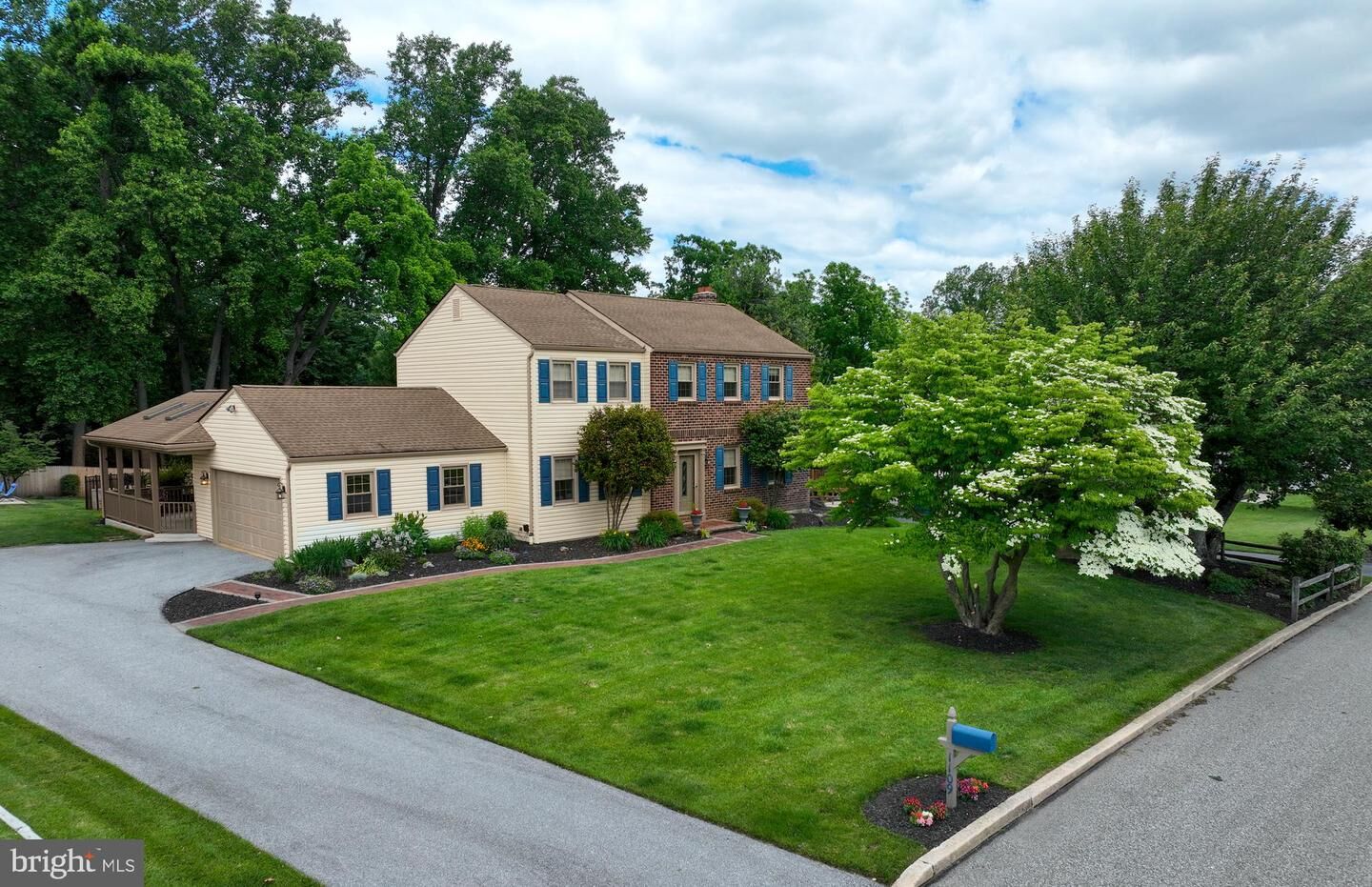 Property Photo:  1109 Edward Lane  PA 19382 