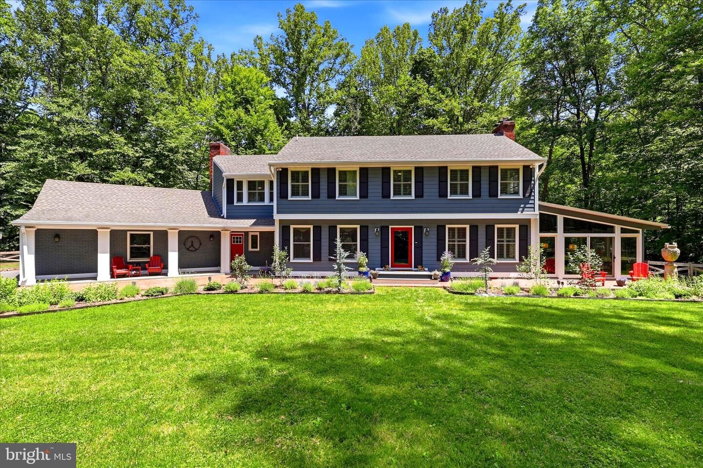 Property Photo: 7514 Evans Ford Road VA 20124