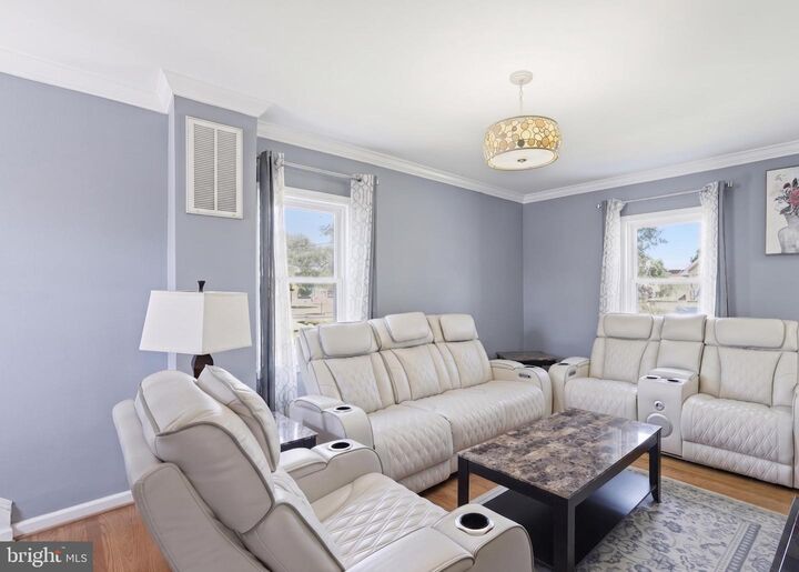 Property Photo: 601 Gray Avenue VA 22601