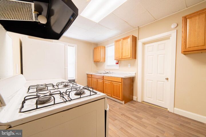 Property Photo:  105-107 Atlantic Street B2  NJ 08302 