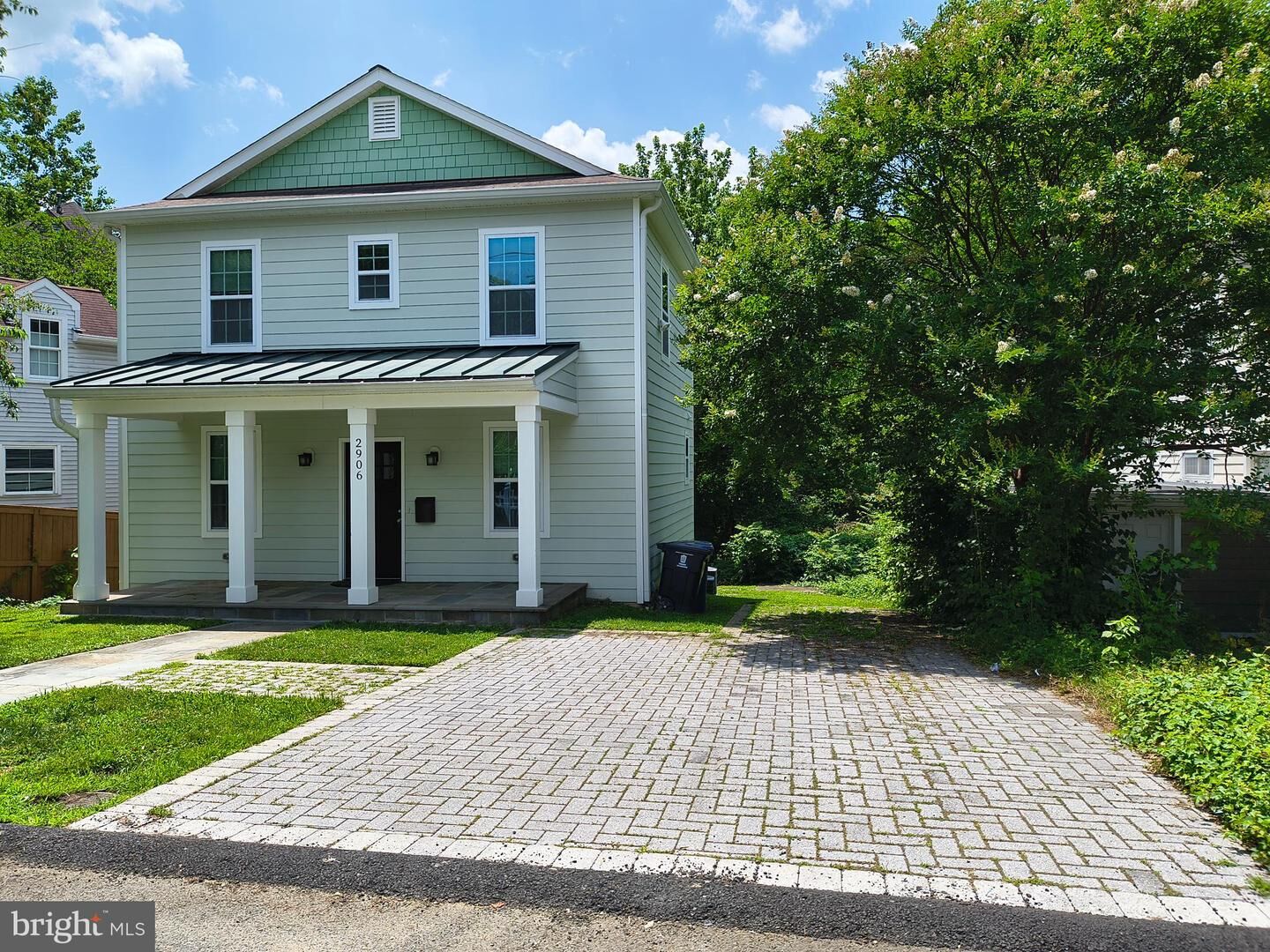 Property Photo:  2906 24th Street N  VA 22207 