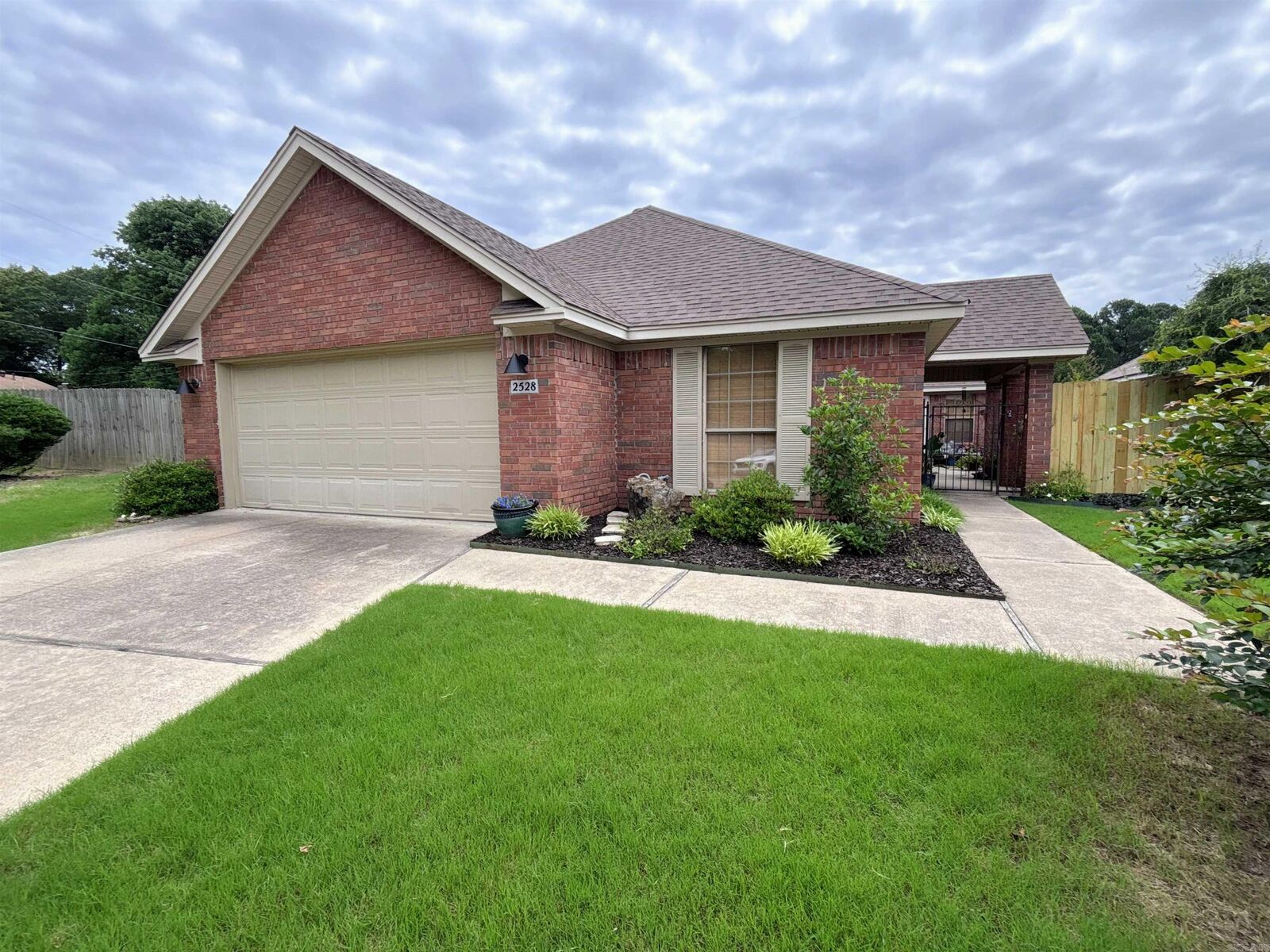 Property Photo:  2528 Jasmine Drive  AR 72015 