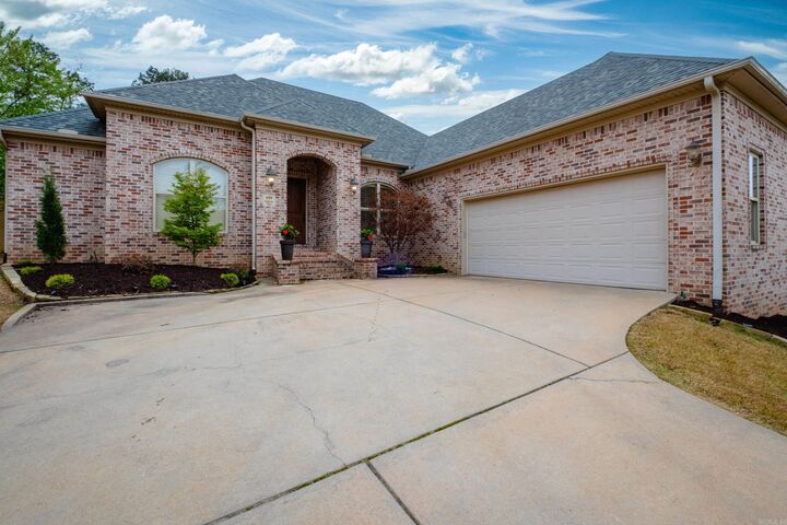 Property Photo: 639 Epernay Place AR 72223