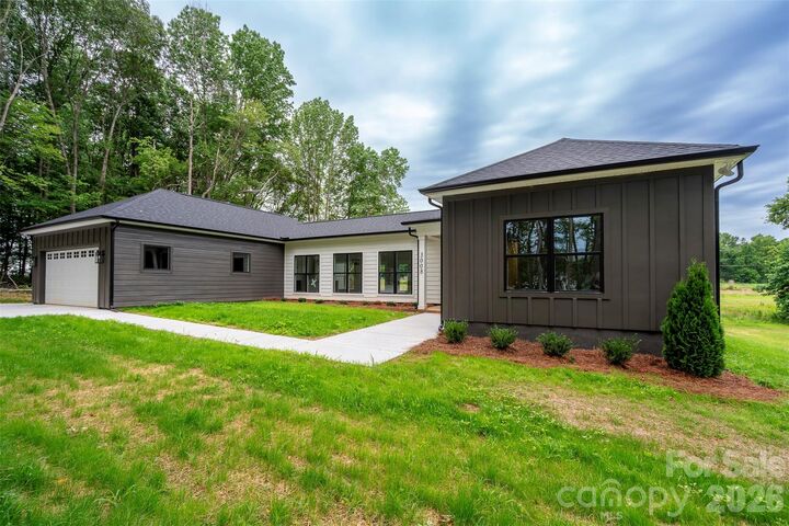 Property Photo:  3008 Buffet Lane  NC 28110 