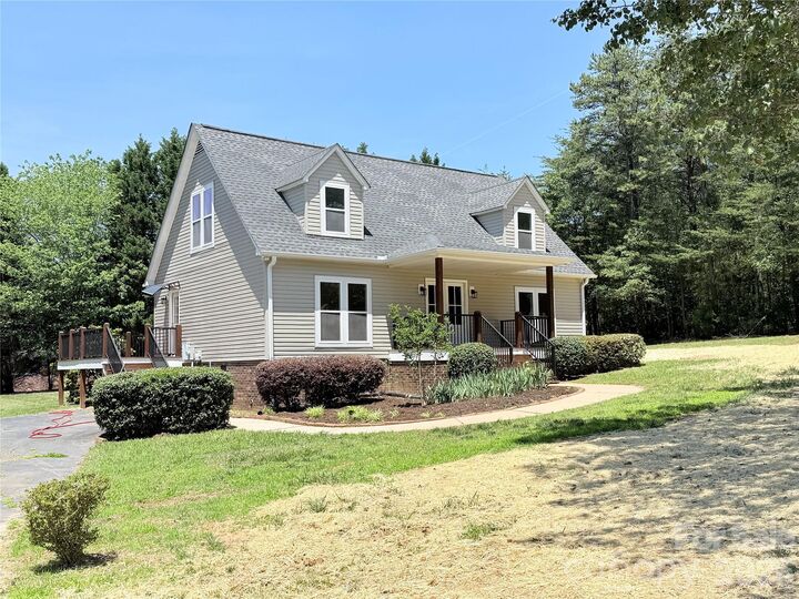 Property Photo:  7553 Katherine Drive  NC 28037 