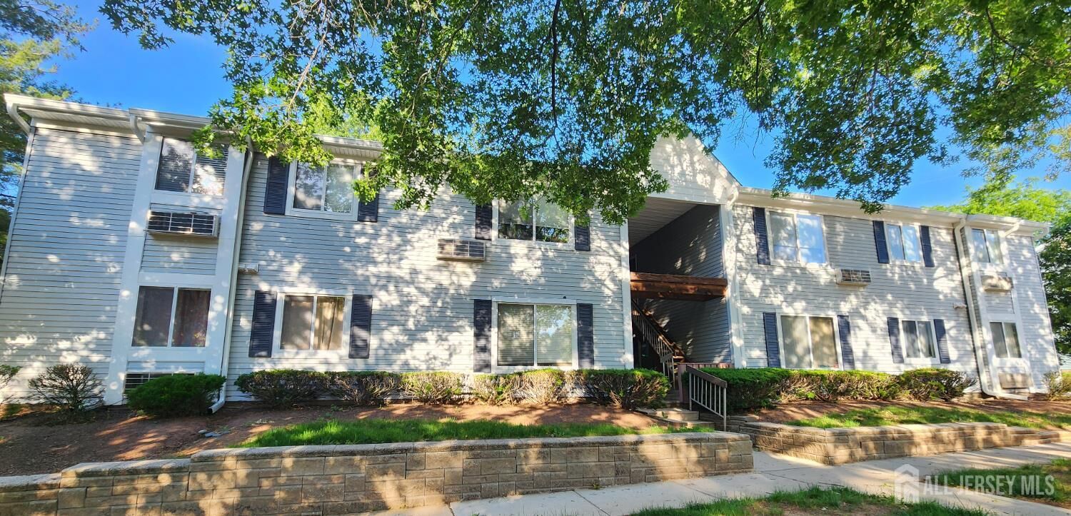 Property Photo: 18 Steeplechase Court NJ 08873