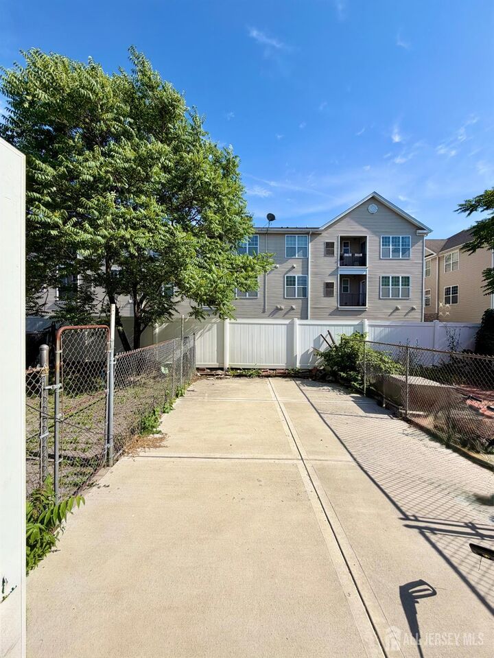 Property Photo:  53 Larch Street  NJ 07008 