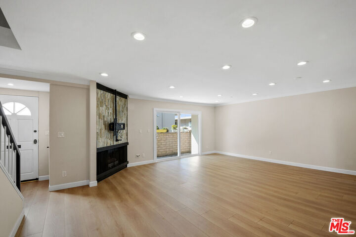 Property Photo:  4710 La Villa Marina  CA 90292 