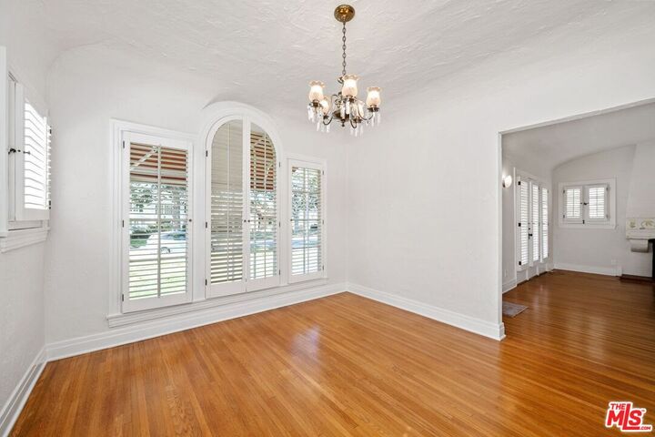 Property Photo:  315 17th St  CA 90402 