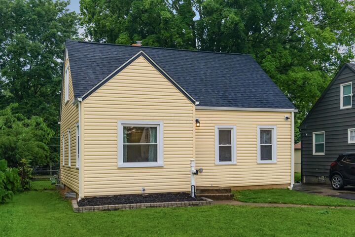 Property Photo:  2187 Ontario Street  OH 43211 