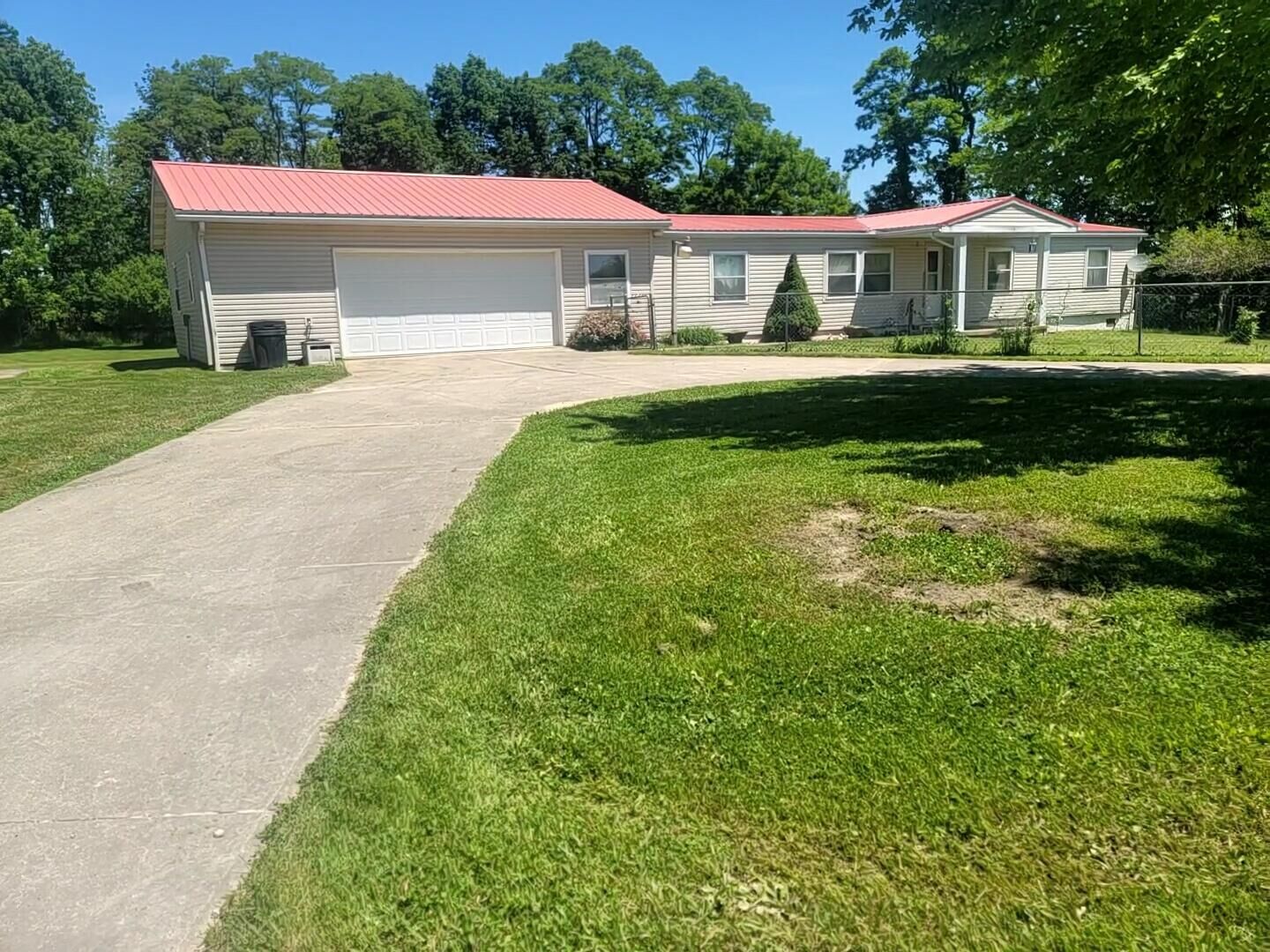 Property Photo: 8027 Township Road 83 OH 44813
