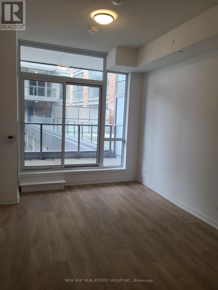 Property Photo: 38 Forest Manor Road 209 ON M2J 1M1