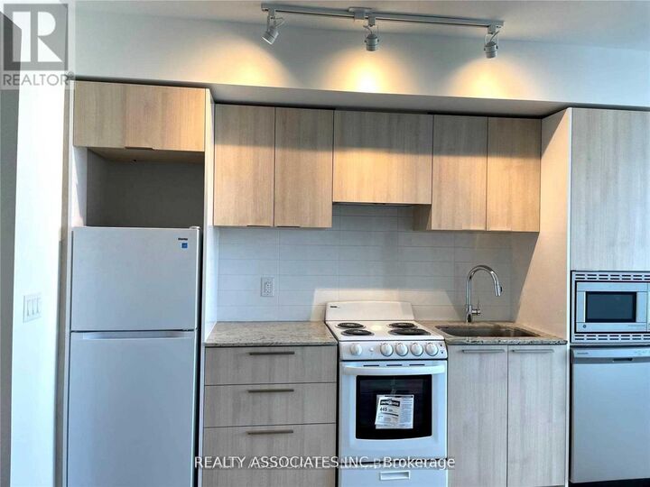 Property Photo:  501 Yonge Street 4003  ON M4Y 1Y4 