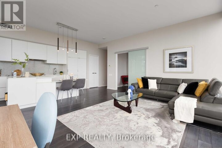 Property Photo:  5 St. Joseph Street 4601  ON L3P 3T4 