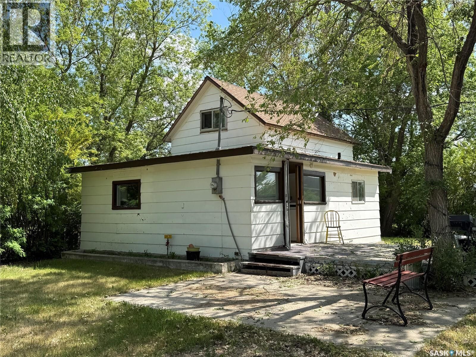 Property Photo:  123 Metcalfe Street  SK S0G 4X0 