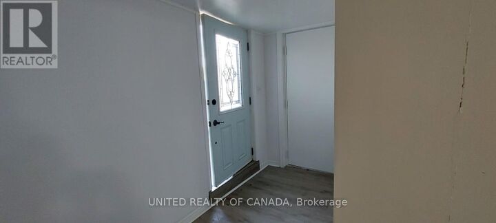 Property Photo:  13 George Street Lwer-2  ON L4E 2T5 