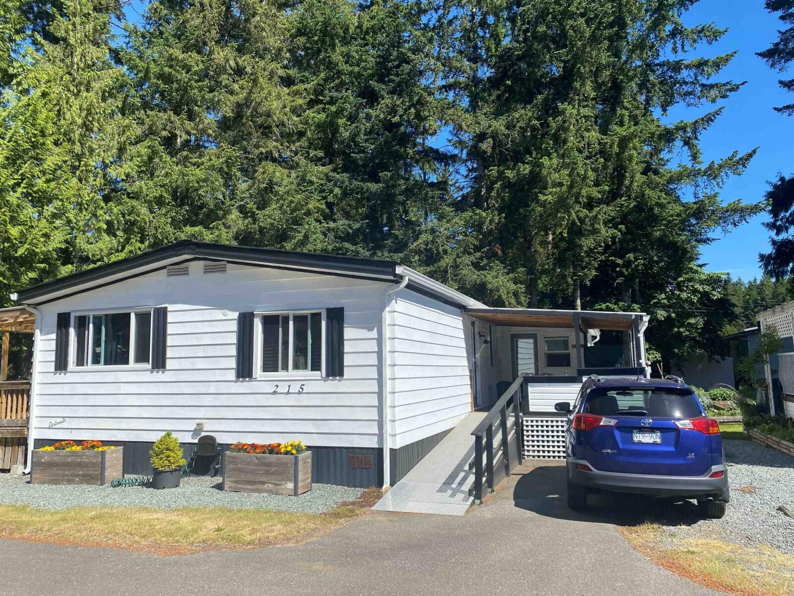 Property Photo:  20071 24 Avenue 215  BC V2Z 2A1 