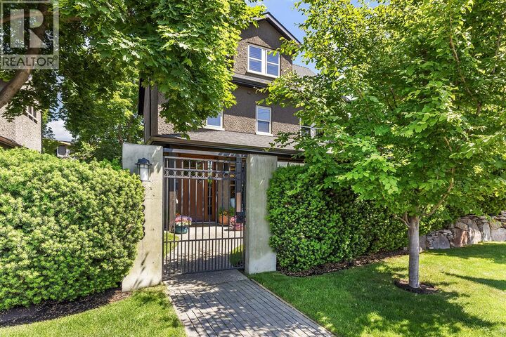 2683 Bath Street — photo 1