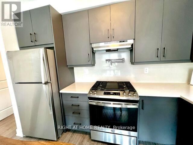 Property Photo: 12868 Yonge Street West 16 ON L4E 1J4