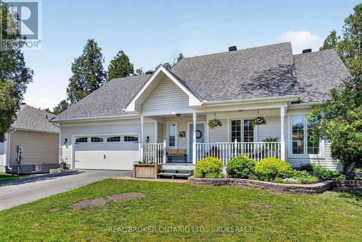 Property Photo:  71 Hickory Street  ON K0C 1M0 
